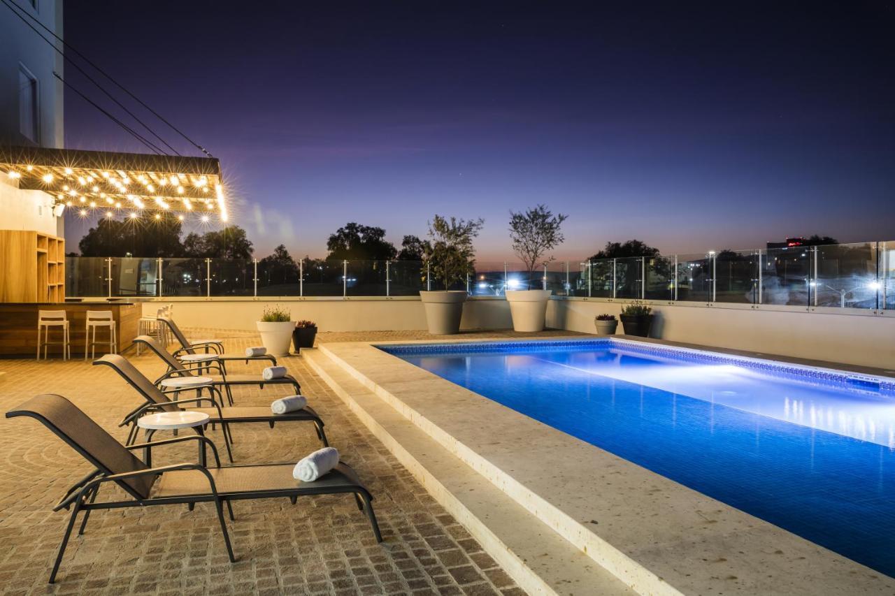 Fiesta Inn Celaya Galerias Dış mekan fotoğraf