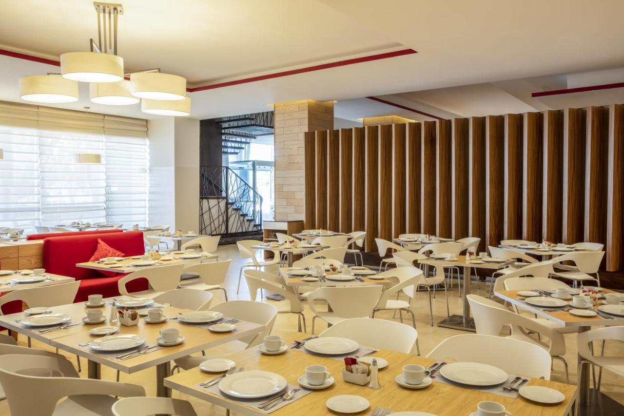 Fiesta Inn Celaya Galerias Dış mekan fotoğraf